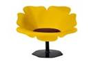 Poppy jaune et assise noire